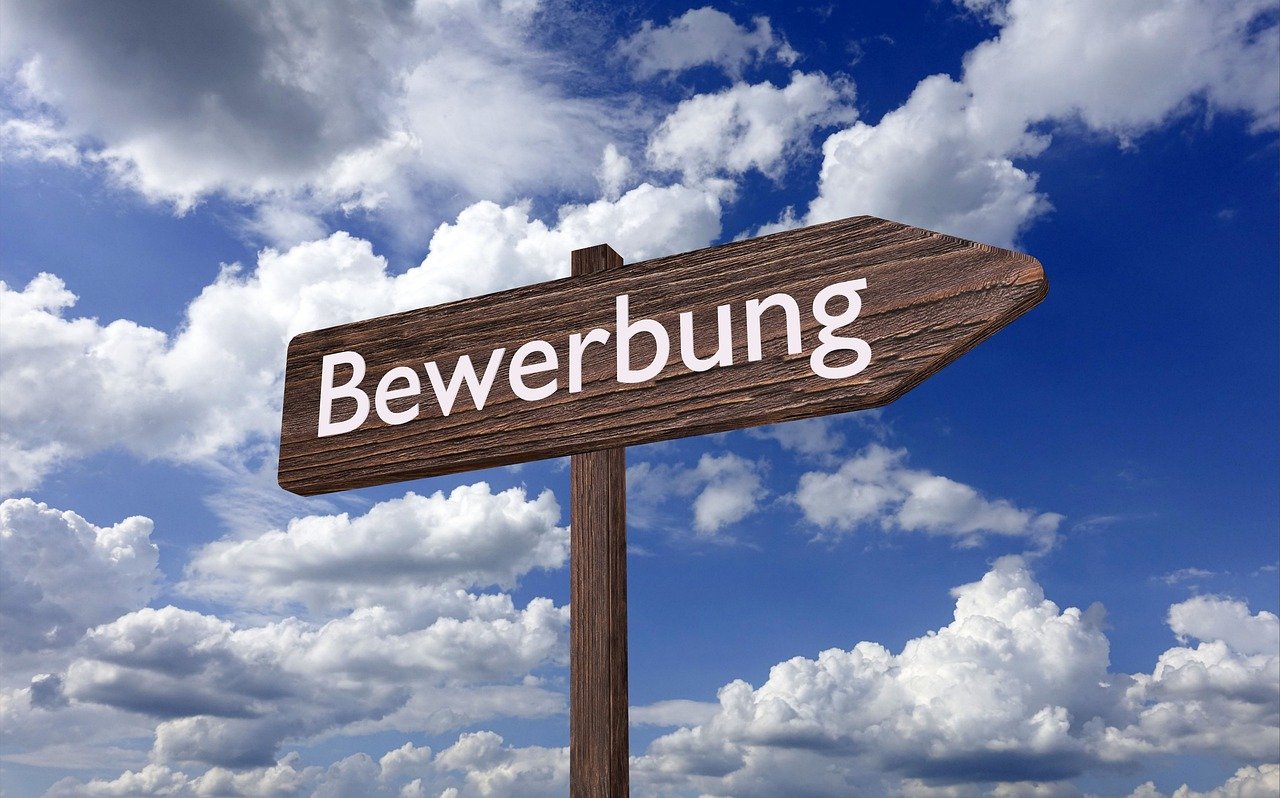 Stellenausschreibung (c) Image by Chris B. from Pixabay